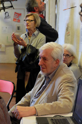 Clama (Pierre Clamagirand) et Marie-Josée, assise  ses ctés, lors de l'anniversaire des 80 ans en mars 2015 © Ellen Bertet