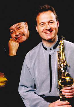 Kenny Barron et George Robert ©Photo X by courtesy of George Robert (parue dans Jazz Hot n615)