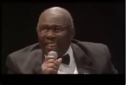 Oscar Peterson et Oliver Jones � quatre mains au Festival de Montr&eacute;al le 10 juillet 2004, images extraites de YouTube