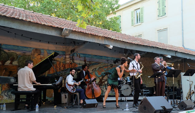 Nicolle Rochelle (voc) et le Hot Sugar Band, Pertuis, 5 ao�t 2022 &copy; Ellen Bertet