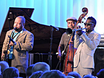 Justin Robinson, Ameen Saleem, Roy Hargrove, Ystad 2015 © Jérme Partage