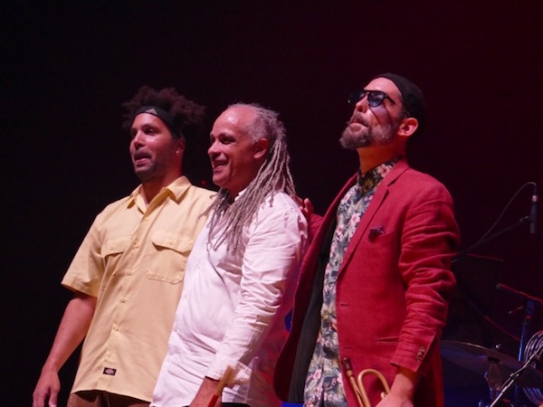 Tony Tixier (p), Mino Cinelu (perc), Raynald Colom (tp), Jazz en T�te, Clermont-Ferrand, 20 octobre 2022 &copy; Serge Baudot