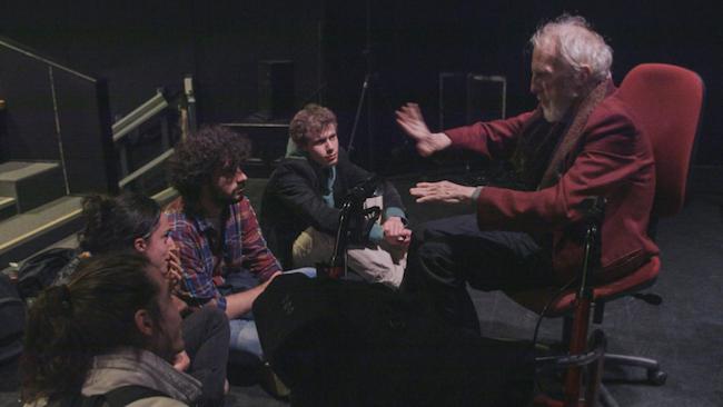 Ran Blake avec des &eacute;tudiants, image extraite du film &copy; Antoine Polin by courtesy