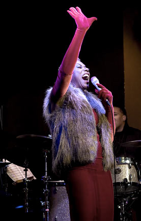 Carmen Lundy at Queen Elizabeth Hall, London, 7 december 2002 © David Sinclair