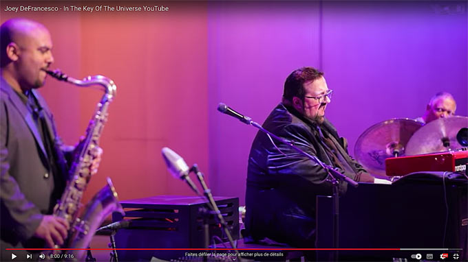 2019. Joey DeFrancesco, Troy Roberts (ts), Billy Hart (dm), In the Key of the Universe, MIM Phoenix, AZ, juin image et son extraits d'une vidéo YouTube (cliquer sur l'image) cf. vidéographie ci-dessous