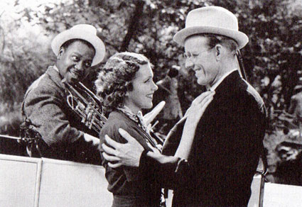 Jonah Jones, Maureen OSullivan, Pinky Tomlin, dans Thanks for Listening, film  faible budget tourné  Hollywood par Pinky Tomlin (également chef d'orchestre et compositeur), 1937 © photo X, collection Michel Laplace by courtesy