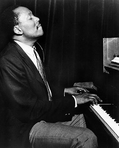 Randy Weston, New York City 1965, Location unknown © Raymond Ross Archives/CTSIMAGES. Used with permission. Randy Weston, New York City 1965, Location unknown © Raymond Ross Archives/CTSIMAGES. Used with permission.