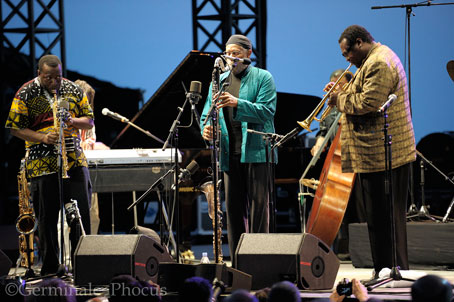 Antoine Roney, Bennie Maupin, Wallace Roney, Jazz à Juan 2011 © Umberto Germinale