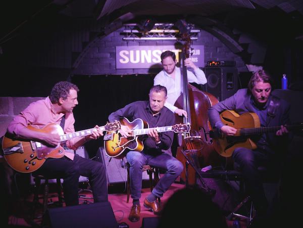 Adrien Moignard (g), No&eacute; Reinhardt (g), William Brunard (b), Hugo Lippi (g), Sunset, 9 mai 2023 &copy; J&eacute;r�me Partage