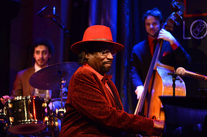 Johnny O'Neal Trio avec Ben Rubens (b), Itay Morchi (dm), Duc des Lombards, Paris, 16 février 2017 © Mathieu Perez