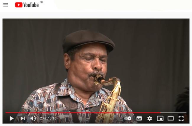 Sam Reed, West Oak Lane Jazz and Arts Festival, Philadelphie, PA, 2009, image extraite de YouTube Sam Reed, West Oak Lane Jazz and Arts Festival, Philadelphie, PA, 2009, image extraite de YouTube
