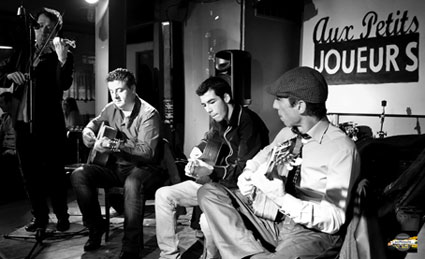 Daniel John Martin (vln), Tchavolo Hassan (g), Ranji Debarre (g, le fils), Angelo Debarre, décembre 2014 © Patrick Martineau