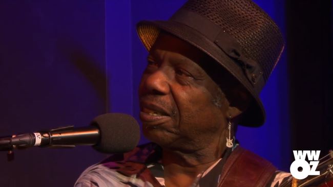 Walter Wolfman Washington, New Orleans, LA, live  WWOZ, 28 mars 2019, image extraite de YouTube