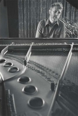 Ran Blake, Photo X © by courtesy, New England Conservatory Archives Ran Blake, Photo X © by courtesy, New England Conservatory Archives