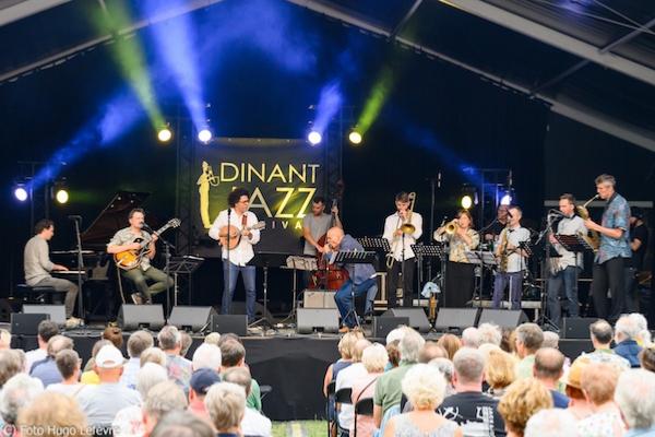 Pascal Mohy (p), Maxime Blésin (b), Hamilton de Holanda (mand), Victor Foulon (b), Grégoire Maret (hca) et le Dinant Jazz Big Band, Dinant, 31 juillet 2022 &copy; Hugo Lef�vre