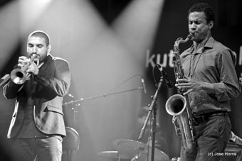 Ibrahim Maalouf-Mark Turner, Vitoria 2013 © Jose Horna