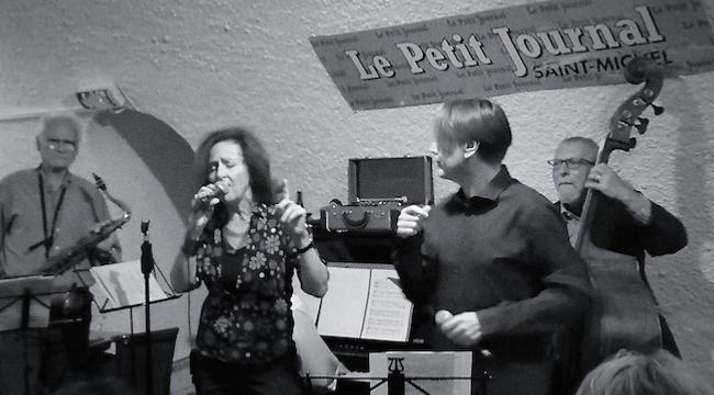 Pascal Gaubert (ts), Pauline Atlan (voc), Thierry Peala (voc), Pierre Maingourd (b), de dos Patrick Villanueva (p), Petit Journal St-Michel, 28 mai 2022 &copy; Mathieu Perez