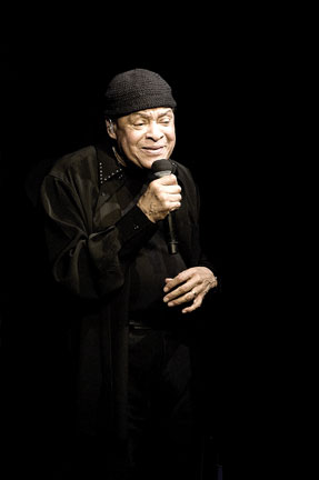 Al Jarreau, at Ronnie Scott's, 26 july 2012 © David Sinclair