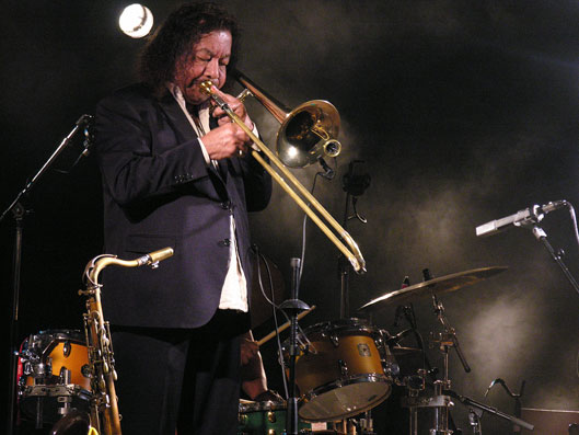 Raul de Souza, Jazz in Langourla, 3 août 2019 © Yves Sportis Raul de Souza, Jazz in Langourla, 3 août 2019 © Yves Sportis