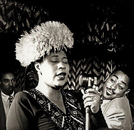 Ray Brown, Ella Fitzgerald, Dizzy Gillespie, Downbeat Club, NYC, 1947 © William P. Gottlieb/Ira & Leonore Gershwin Fund Collection/Library of Congress